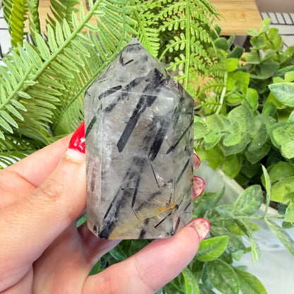 Tourmaline in Quartz Point - C